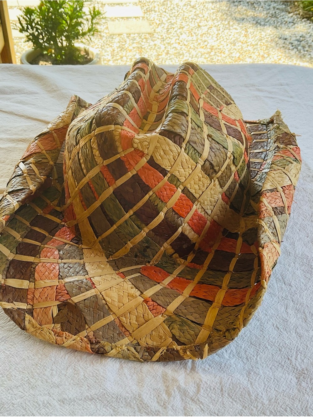 Unisex Som-her woven straw Cowboy western hat. - Picture 3 of 6